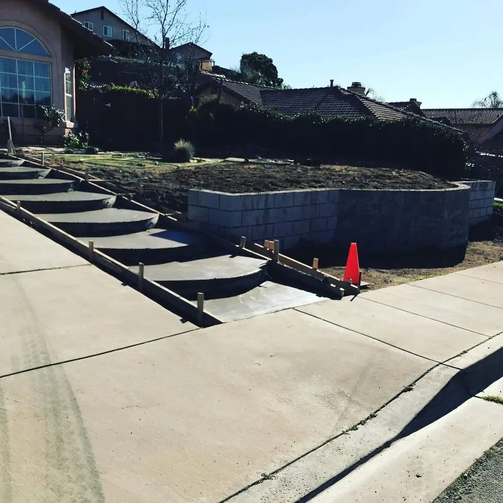 Professional residential landscaping for year-round maintenance in South Gate, CA by Ecoview Landscaping Services