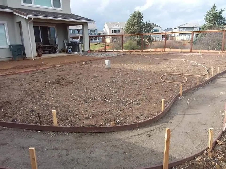 Professional lawn care service for beautiful yards across South Gate, CA - Ecoview Landscaping Services