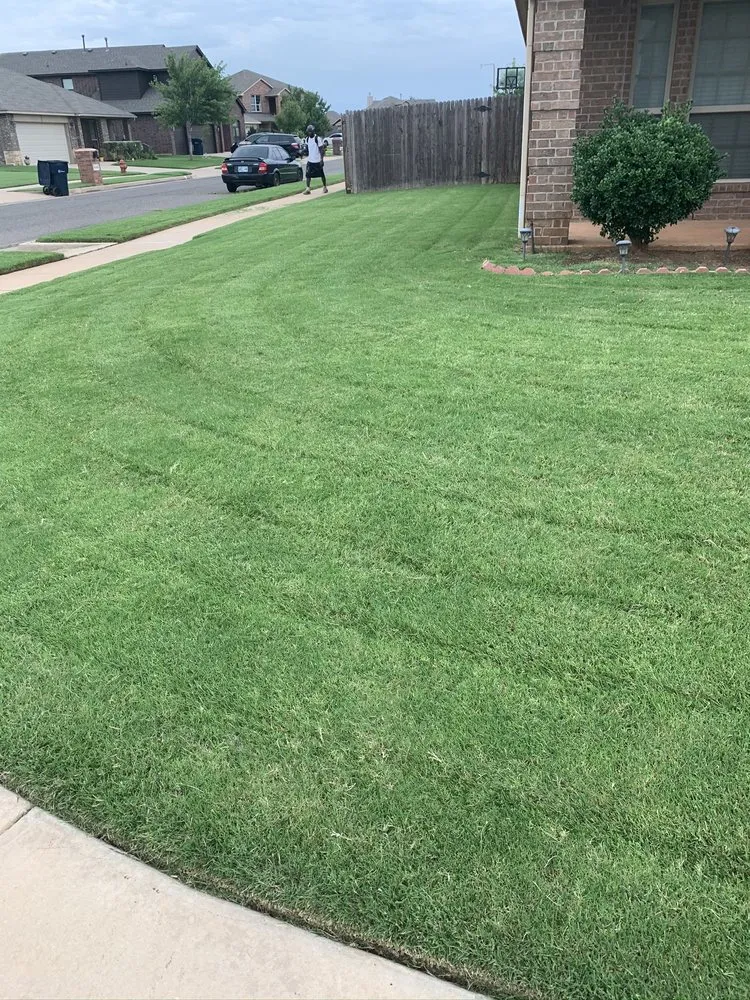 Reliable garden landscaping in El Reno, OK by E&C’s Brothers Lawn Service