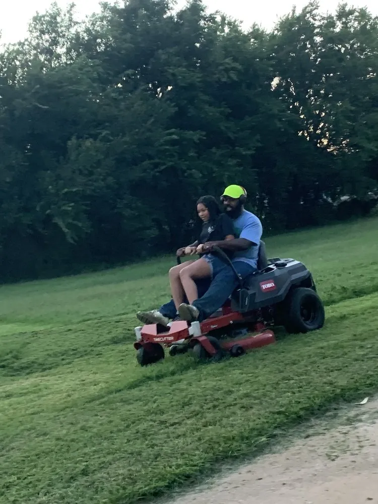 Expert lawn care service for homes in El Reno, OK by E&C’s Brothers Lawn Service