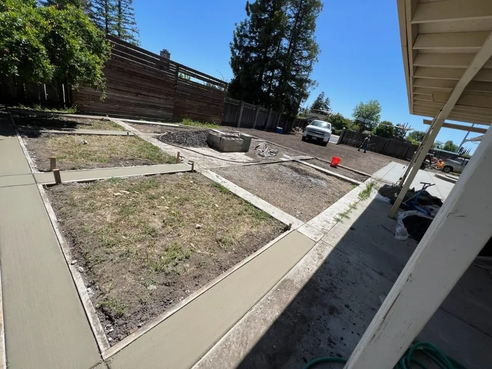 Reliable lawn care service for beautiful yards across Manteca, CA - Ed Landscape Concrete Construction