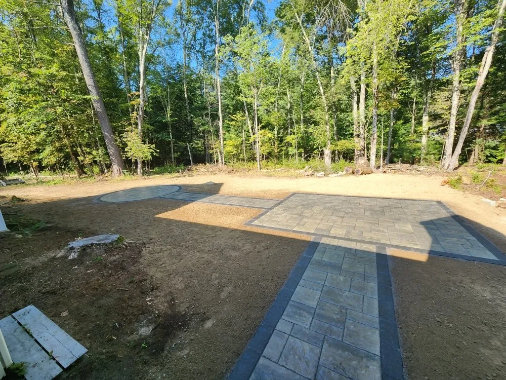 Local yard cleanup service in Merrimack, NH by E&D Landscaping