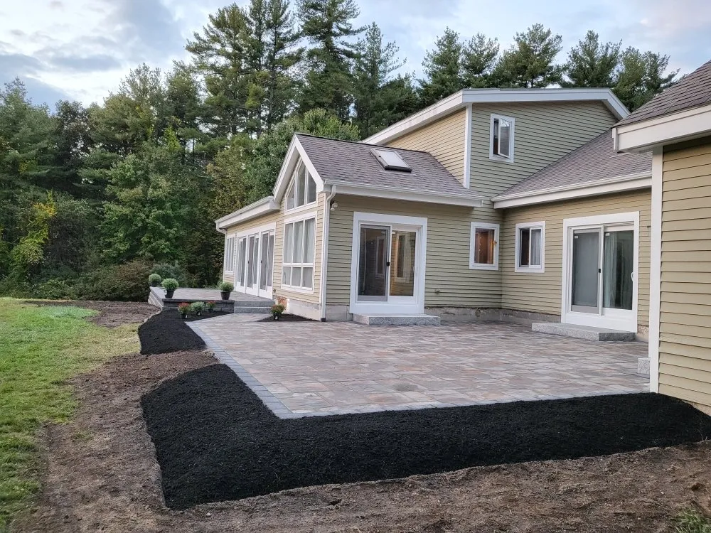 Reliable garden landscaping for year-round maintenance in Merrimack, NH by E&D Landscaping