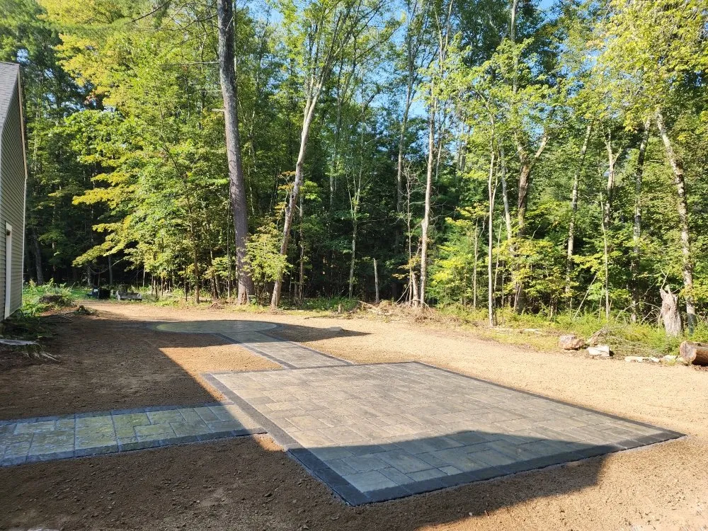 Professional yard maintenance in Merrimack, NH - E&D Landscaping