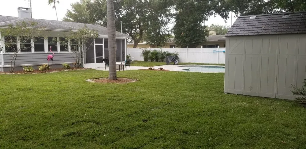 Affordable garden landscaping in saint petersburg, FL by EDA Lawn Services