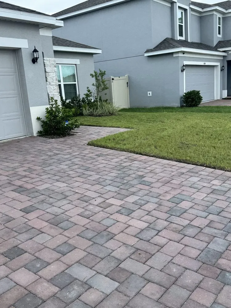 Custom landscape installation for homes in Davenport, FL by Edamis Landscaping
