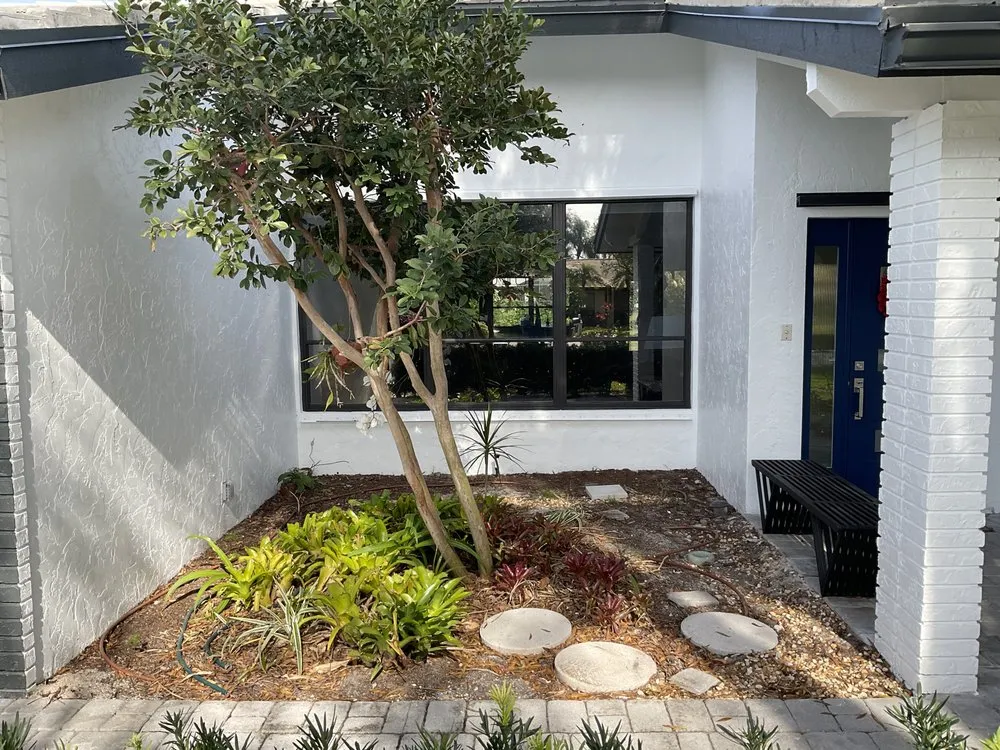 Professional yard maintenance with custom design in Port St. Lucie, FL by Eddie’s Creations