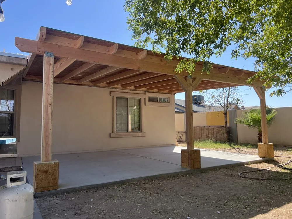 Affordable yard cleanup service experts serving Mesa, AZ - Eddie's Landscaping