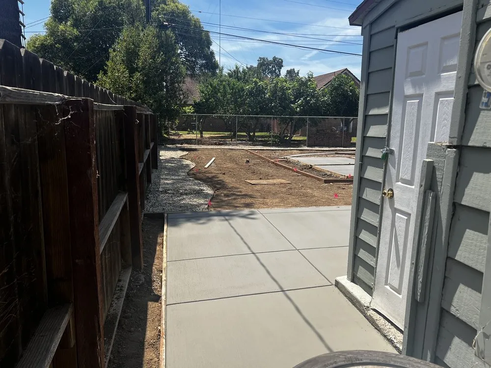 Expert lawn mowing service experts serving Stockton, CA - Eddie's Landscaping