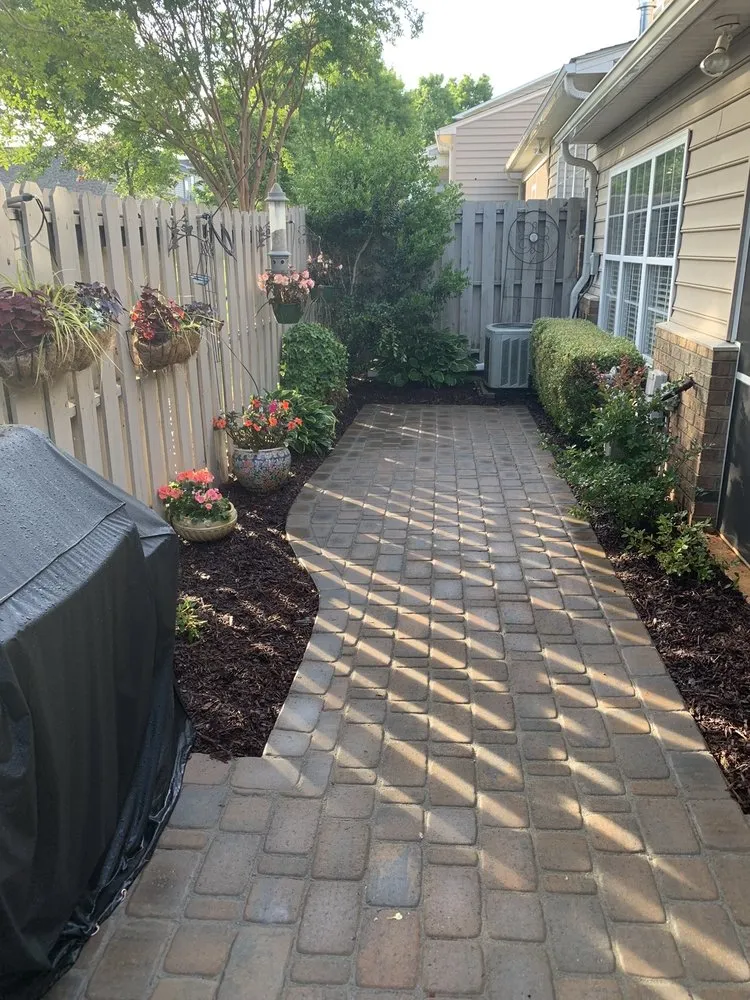 Top-rated lawn mowing service experts serving Spartanburg, SC - Eddie's Lawn Care and Landscaping