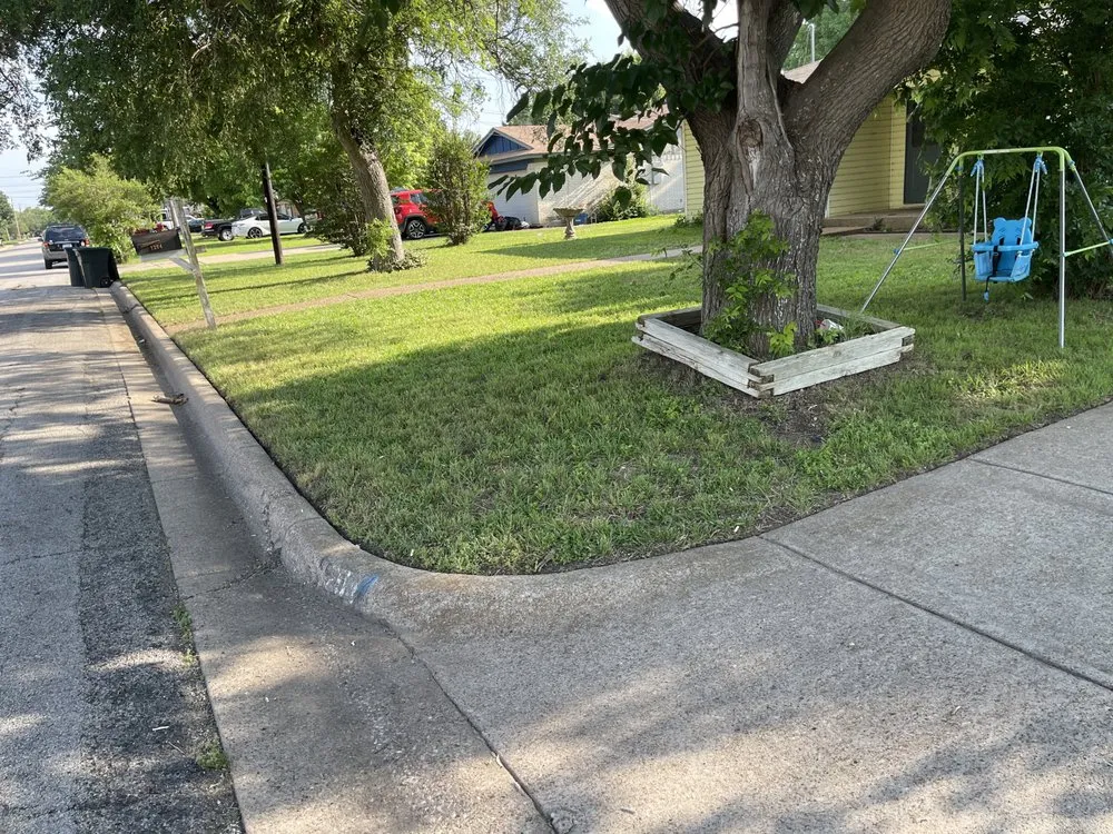 Top-rated residential landscaping for residential properties in White Settlement, TX by Eddies Lawn Care