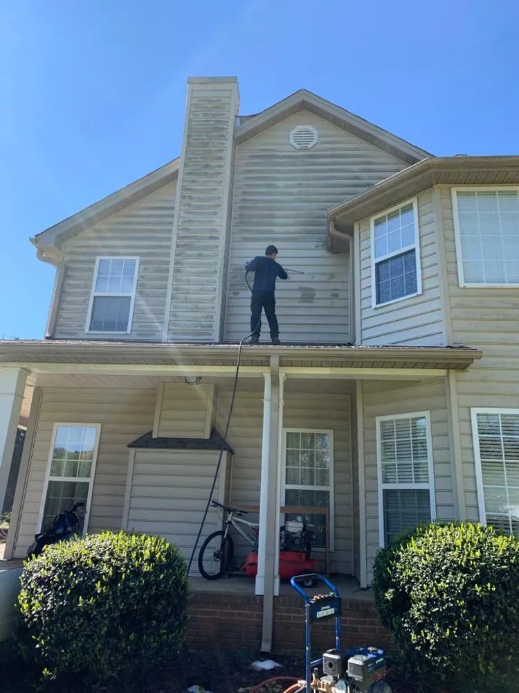 Local lawn mowing service in Greenville, SC by Eddie’s Lawncare & Pressure Washing