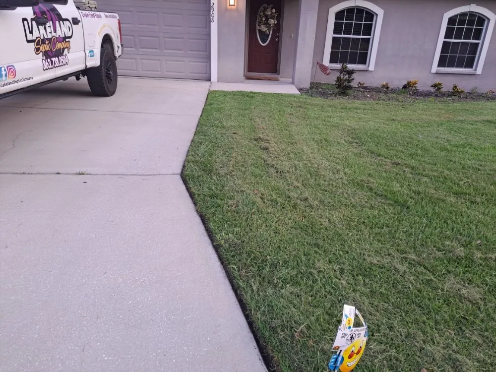 Custom yard cleanup service for residential properties in Lakeland, FL by Eddie's Lawns Care & Landscaping Services