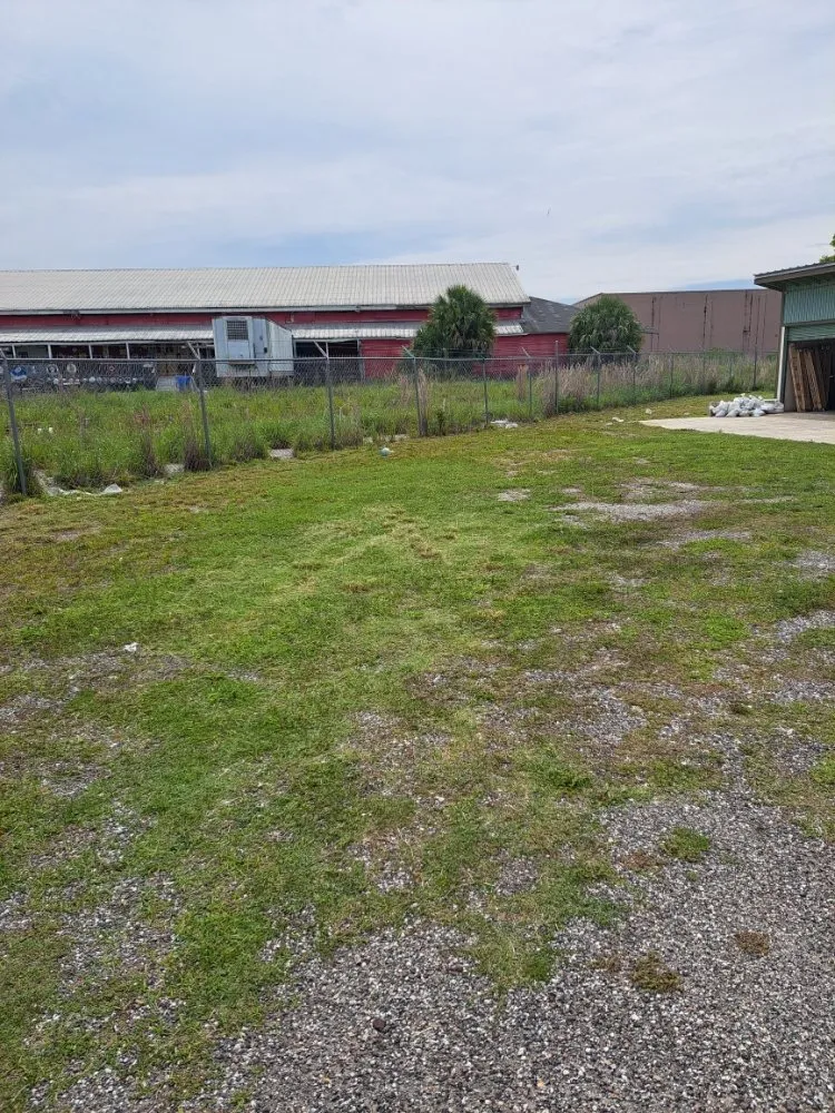 Local residential landscaping for beautiful yards in Lakeland, FL by Eddie's Lawns Care & Landscaping Services