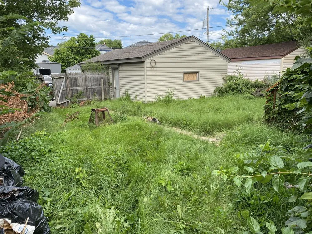 Local lawn care service in Minneapolis, MN by Eddie’s Property Services