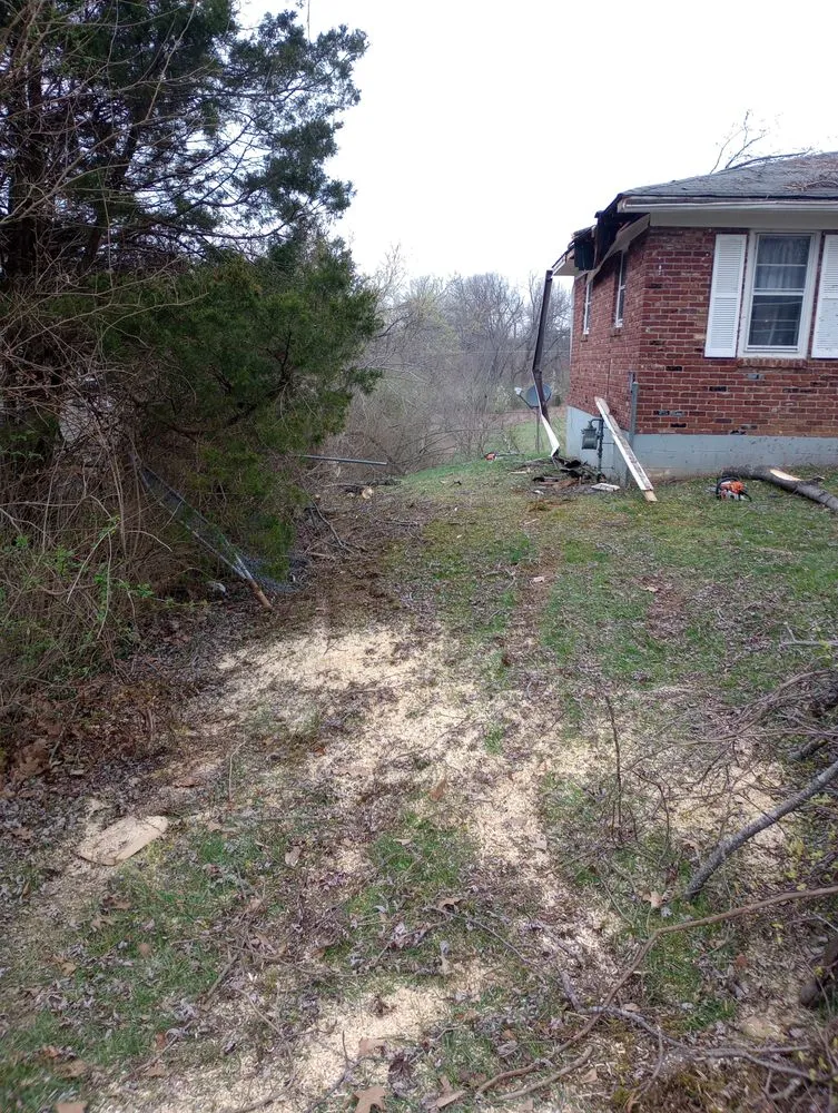 Reliable yard cleanup service near you across Radcliff, KY - Eddie's Tree Service & Landscaping