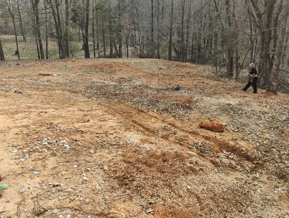 Expert garden landscaping in Radcliff, KY - Eddie's Tree Service & Landscaping