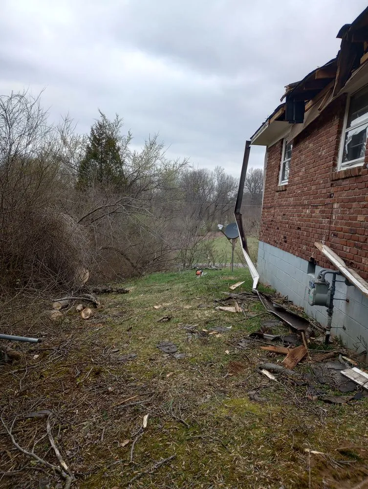 Top-rated garden landscaping in Radcliff, KY by Eddie's Tree Service & Landscaping