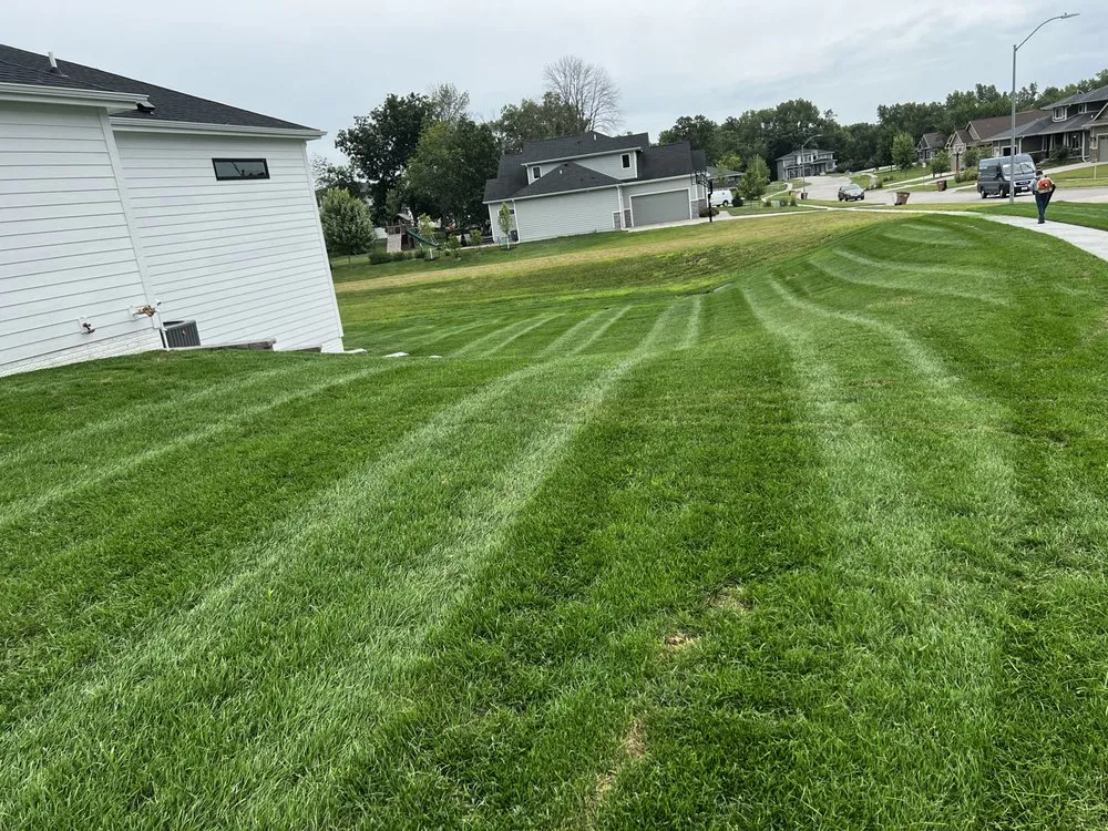 Local landscaping services in Des Moines, IA - Edds Lawn Services