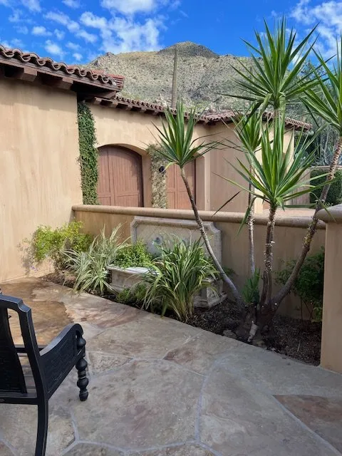 Affordable yard maintenance with custom design across Phoenix, AZ - Eddy’z Landscaping