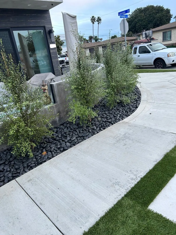 Custom yard cleanup service for outdoor upgrades in Huntington Beach, CA by Edel's Landscaping & Maintenance