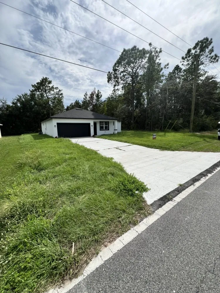 Trusted yard cleanup service for beautiful yards across Citrus Springs, FL - Eden Exteriors