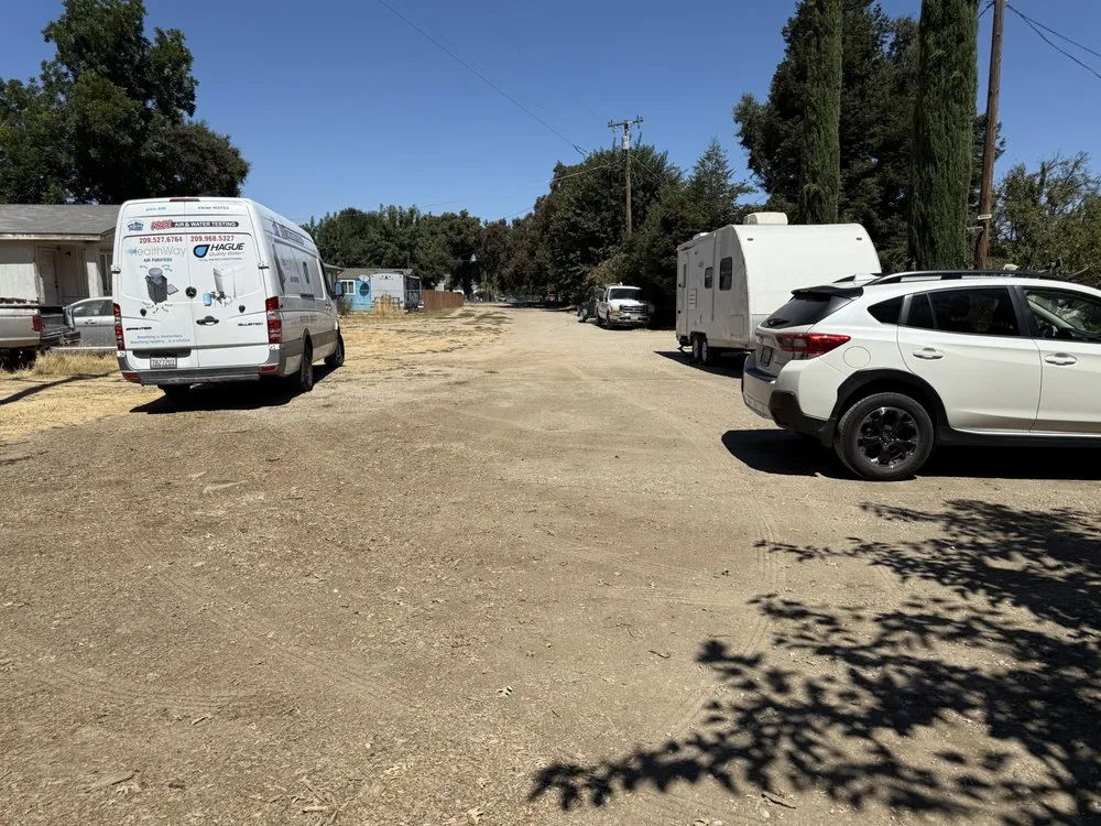 Custom garden landscaping experts serving Lathrop, CA - Eden Garden & Landscape Supply