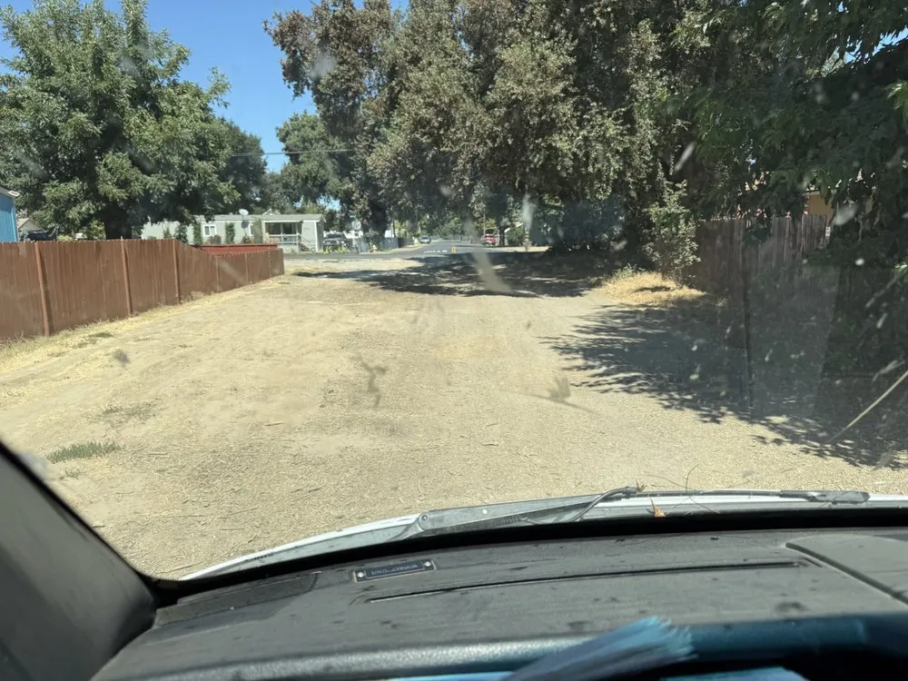 Reliable lawn care service in Lathrop, CA - Eden Garden & Landscape Supply