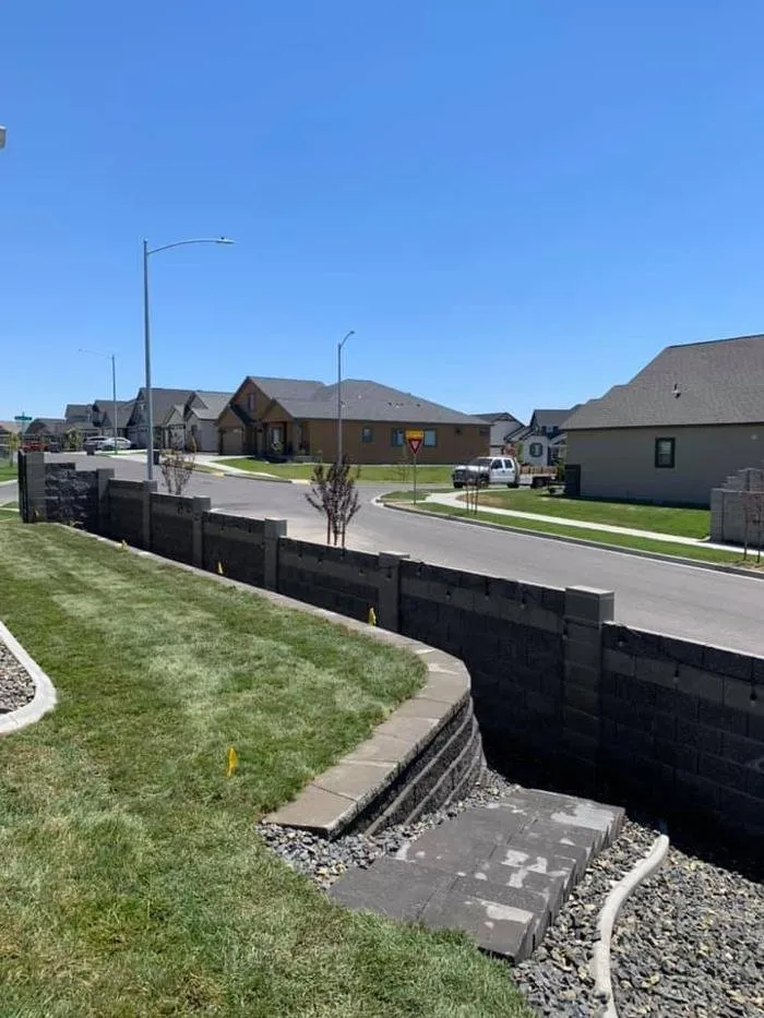 Professional yard maintenance experts serving Kennewick, WA - Eden Landscaping & Tree Service