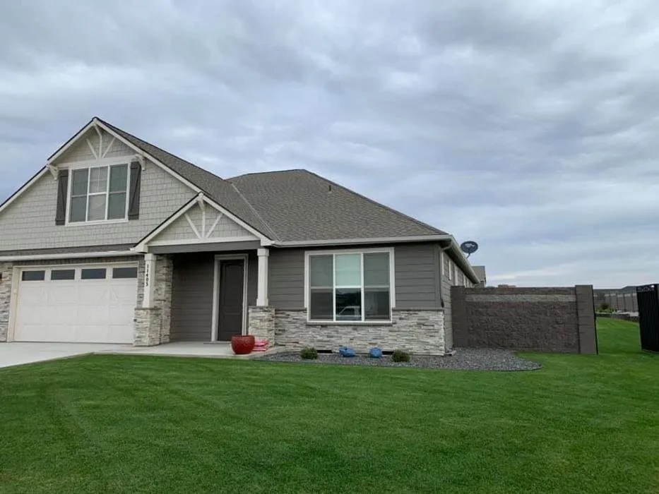 Local garden landscaping for year-round maintenance in Kennewick, WA by Eden Landscaping & Tree Service