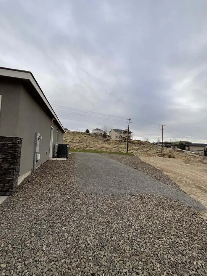 Local yard maintenance in Kennewick, WA by Eden Landscaping & Tree Service