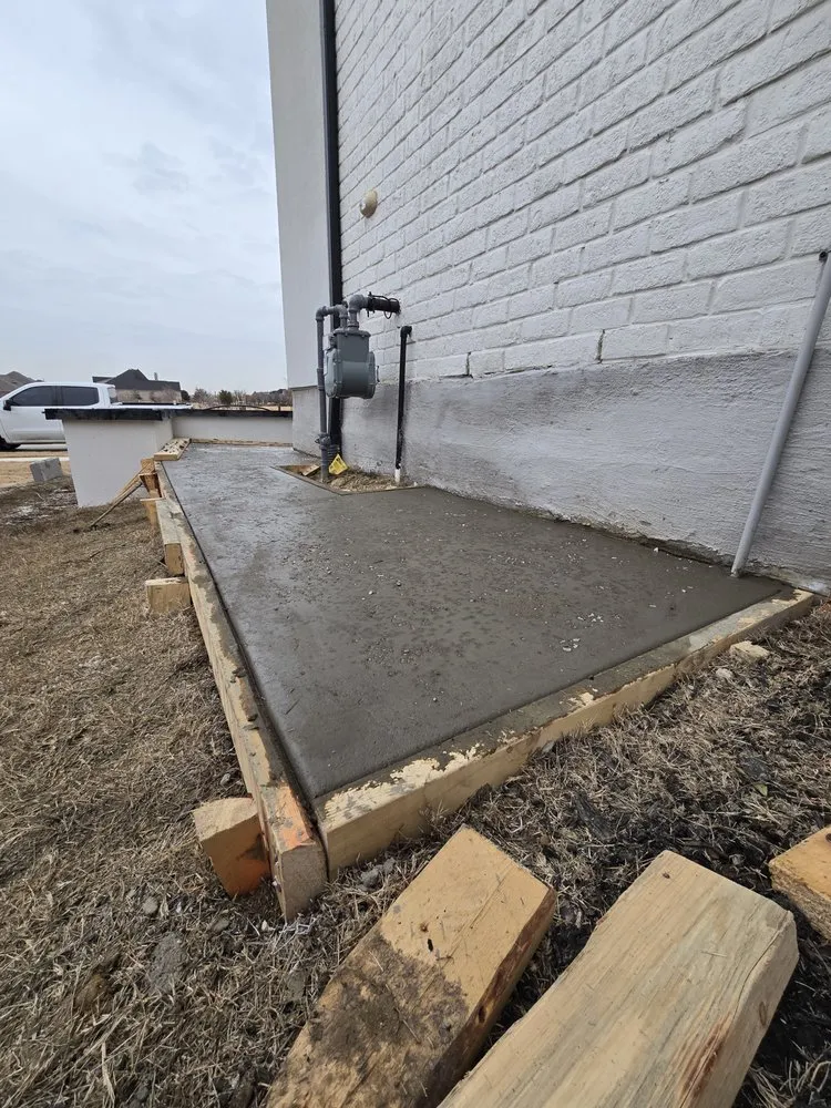 Reliable yard cleanup service in Little Elm, TX by Eden Landscaping