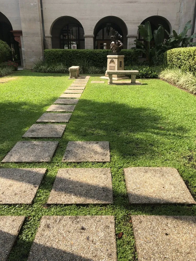 Professional garden landscaping near you across Hollywood, FL - Edenn Landscaping