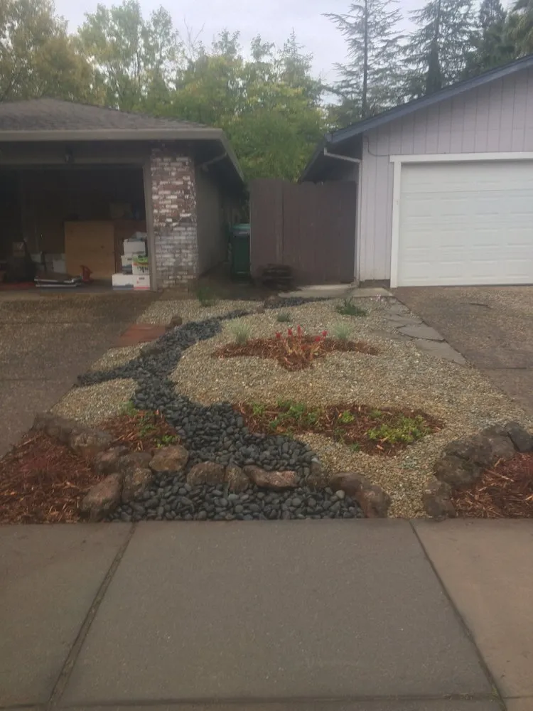 Affordable yard maintenance in Orland, CA by Eden's Border