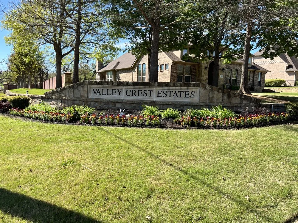 Affordable lawn care service in Burleson, TX by Edens End