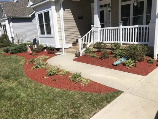 Eden’s Garden Lawn Care Logo