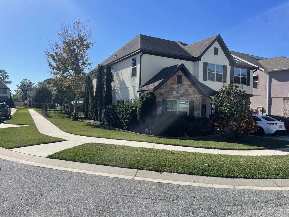 Reliable yard maintenance with custom design across Alafaya, FL - Edens Lawncare Landscape