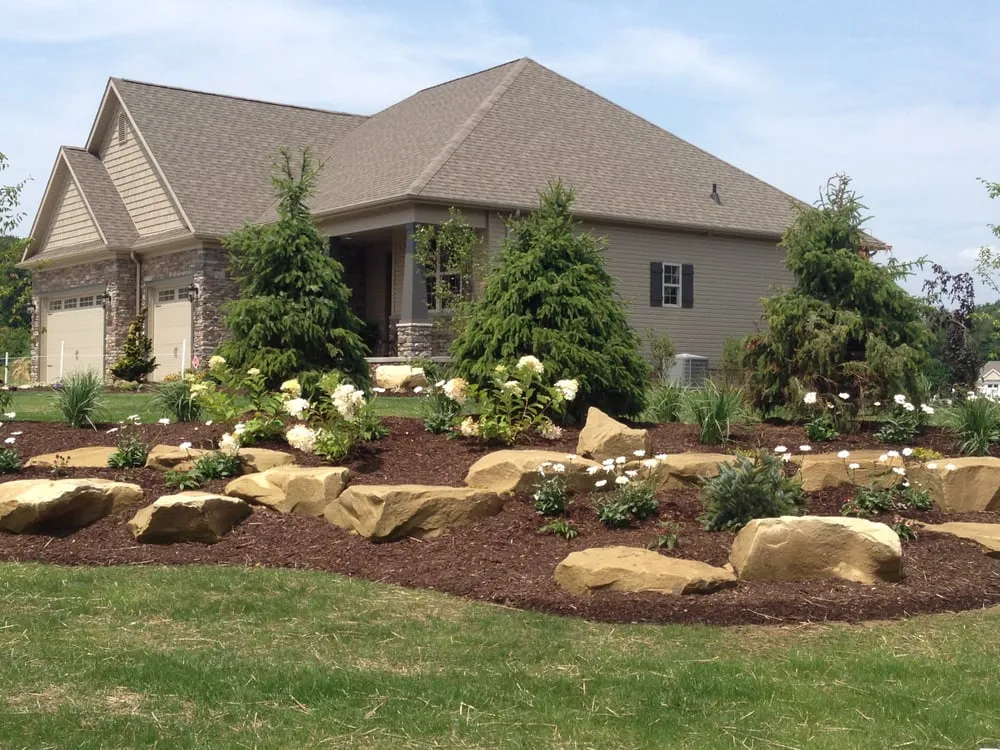 Reliable yard maintenance experts serving Akron, OH - Edenscape Ohio