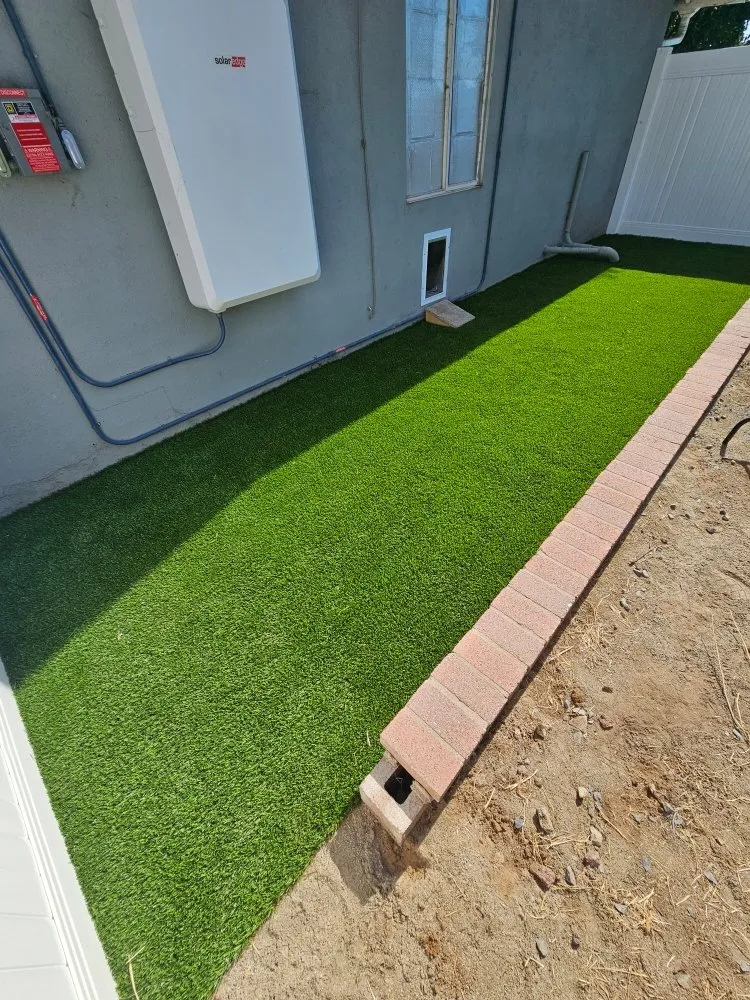 Top-rated outdoor landscaping experts serving Riverside, CA - Eder Tree Service and Lawn Maintenance