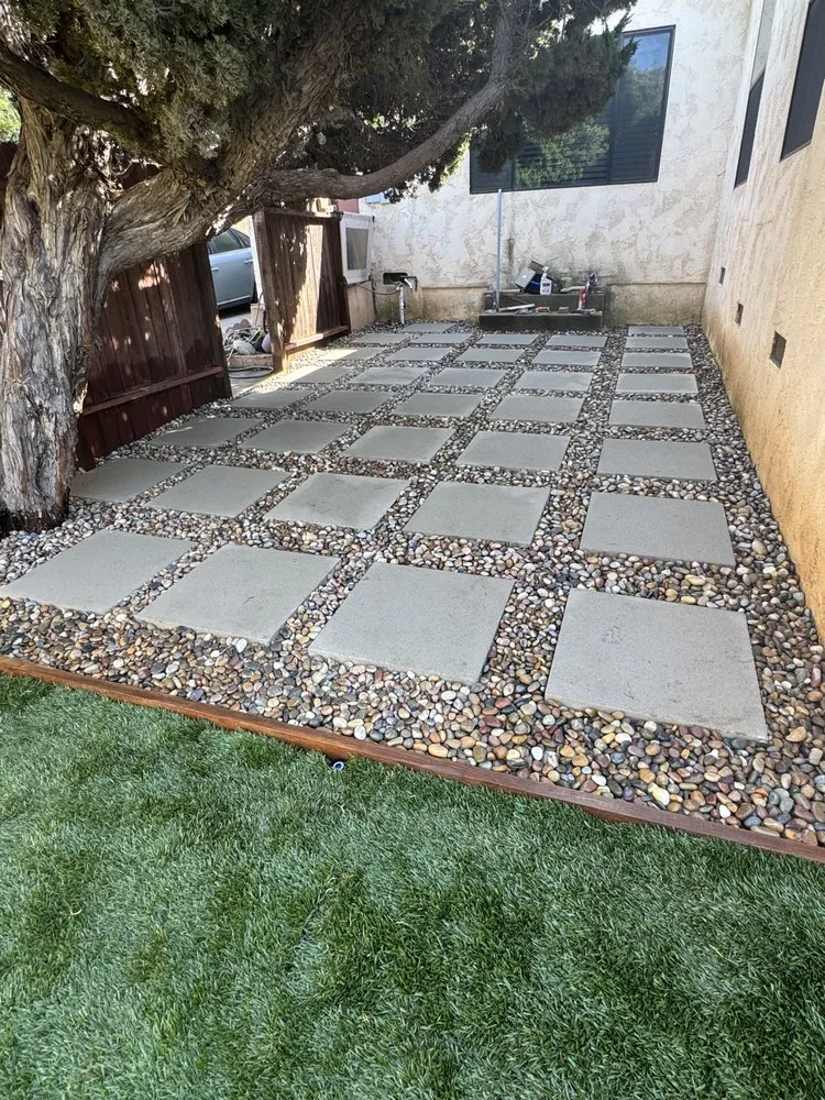 Top-rated yard maintenance for year-round maintenance in Wilmington, CA by Edgar Landscaping