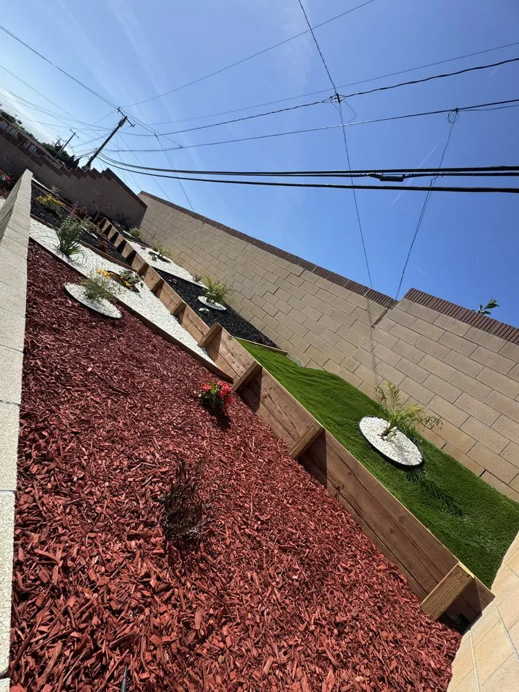 Custom lawn mowing service experts serving Wilmington, CA - Edgar Landscaping