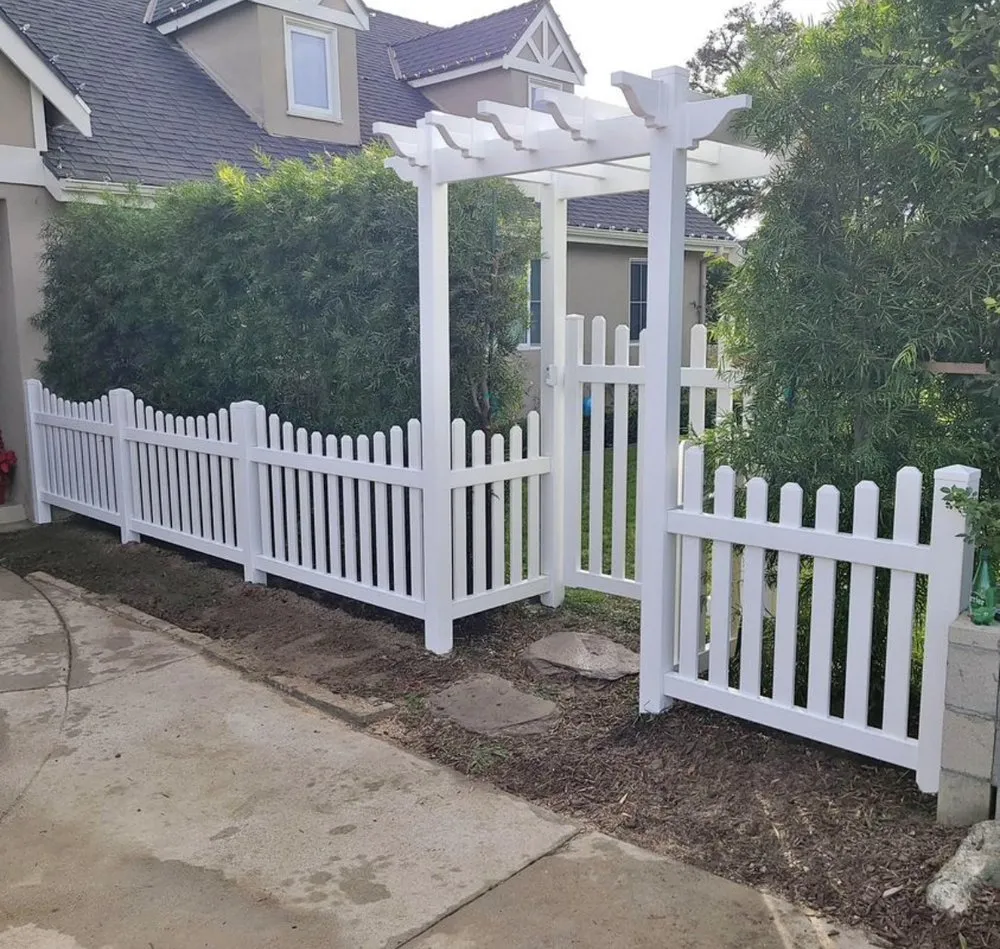 Affordable landscaping services in West Hills, CA - Edgar Martinez