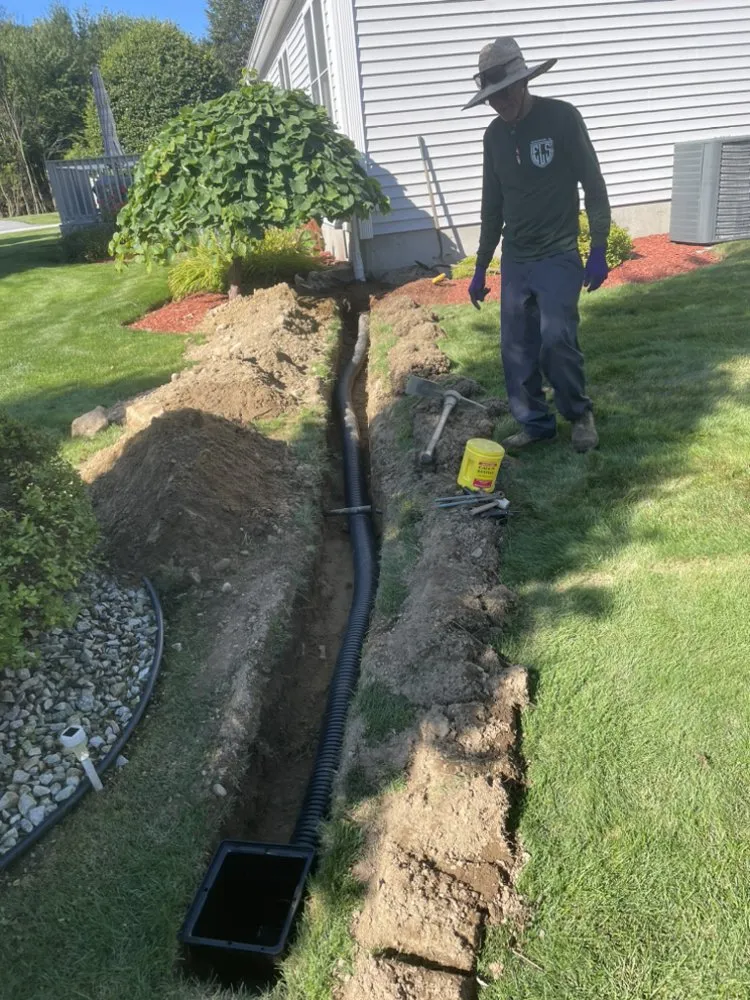 Professional yard maintenance for homes across Manchester, NH - Edgar’s Landscape Services