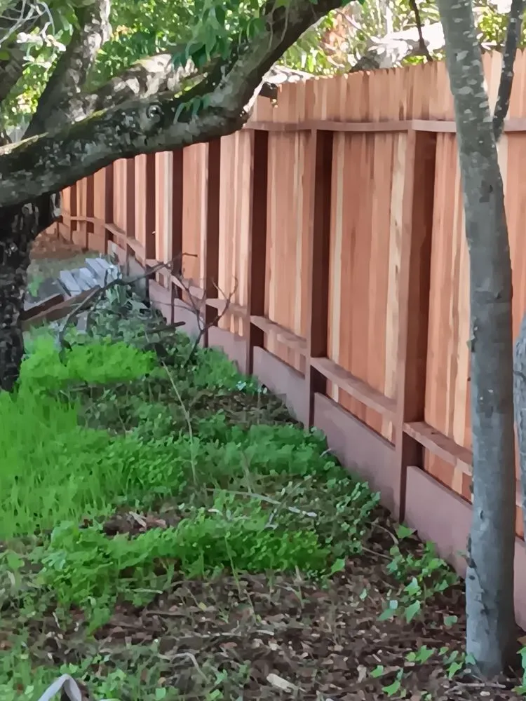 Professional garden landscaping in Menlo Park, CA by Edgar's Maintenance