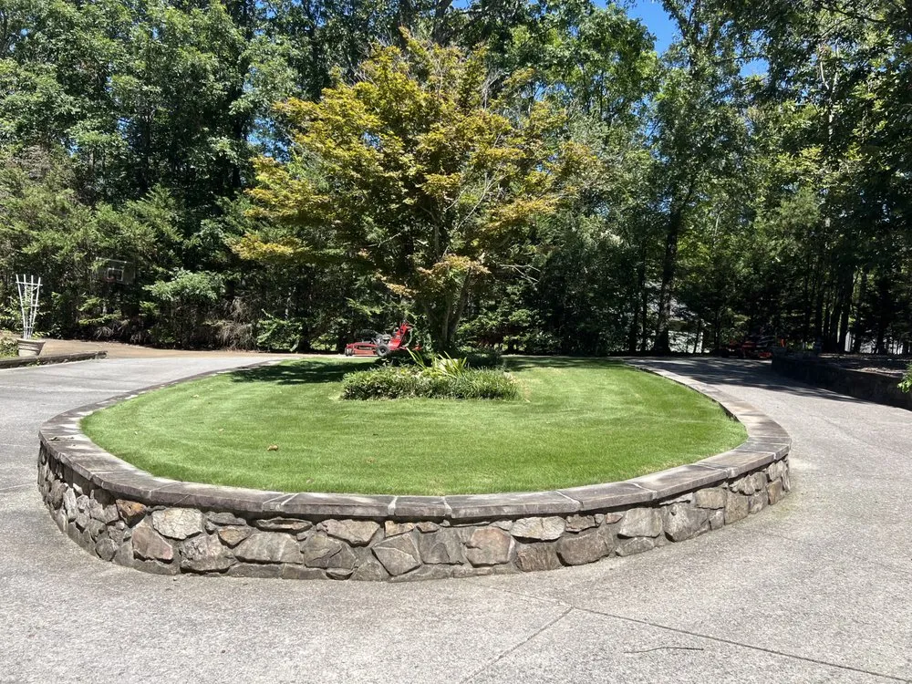 Professional yard maintenance in Rossville, GA - Edge Control Outdoor Services