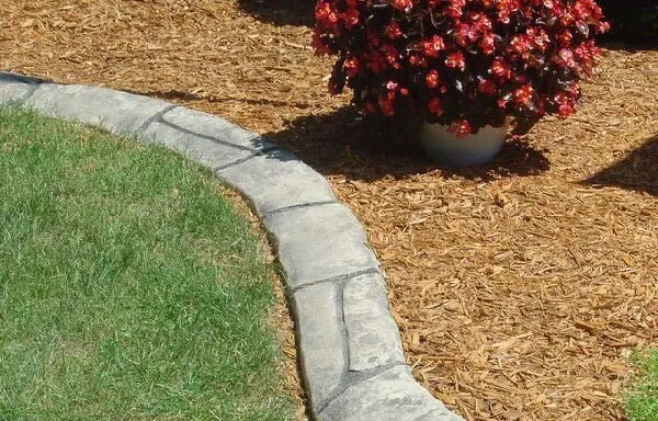 Professional garden landscaping in Saint John, IN - Edge Crafters