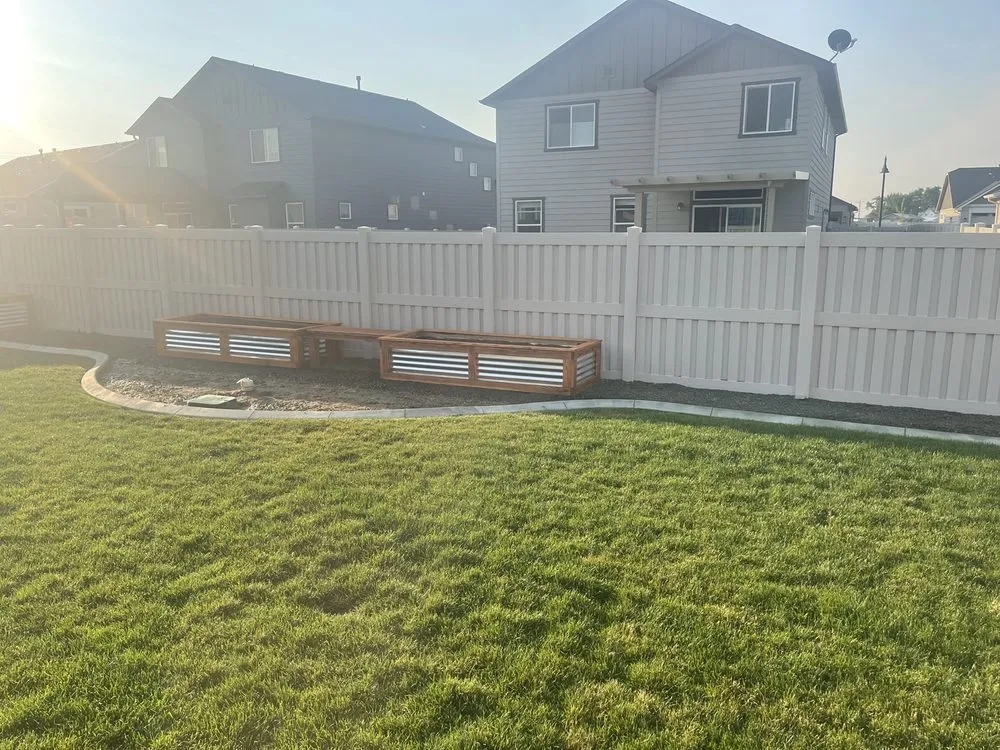 Custom landscape design for beautiful yards across Nampa, ID - Edge It Curbing
