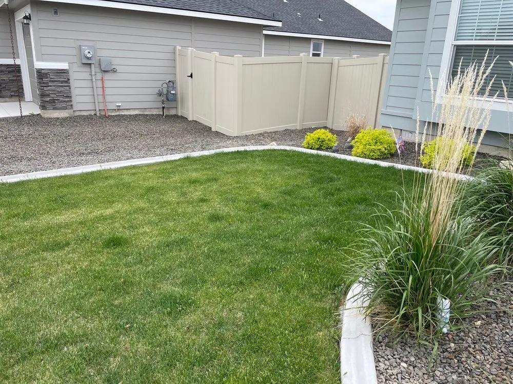 Top-rated residential landscaping in Nampa, ID by Edge It Curbing