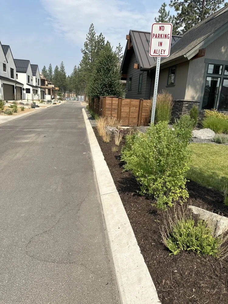 Reliable lawn care service in Bend, OR - Edge Landscaping