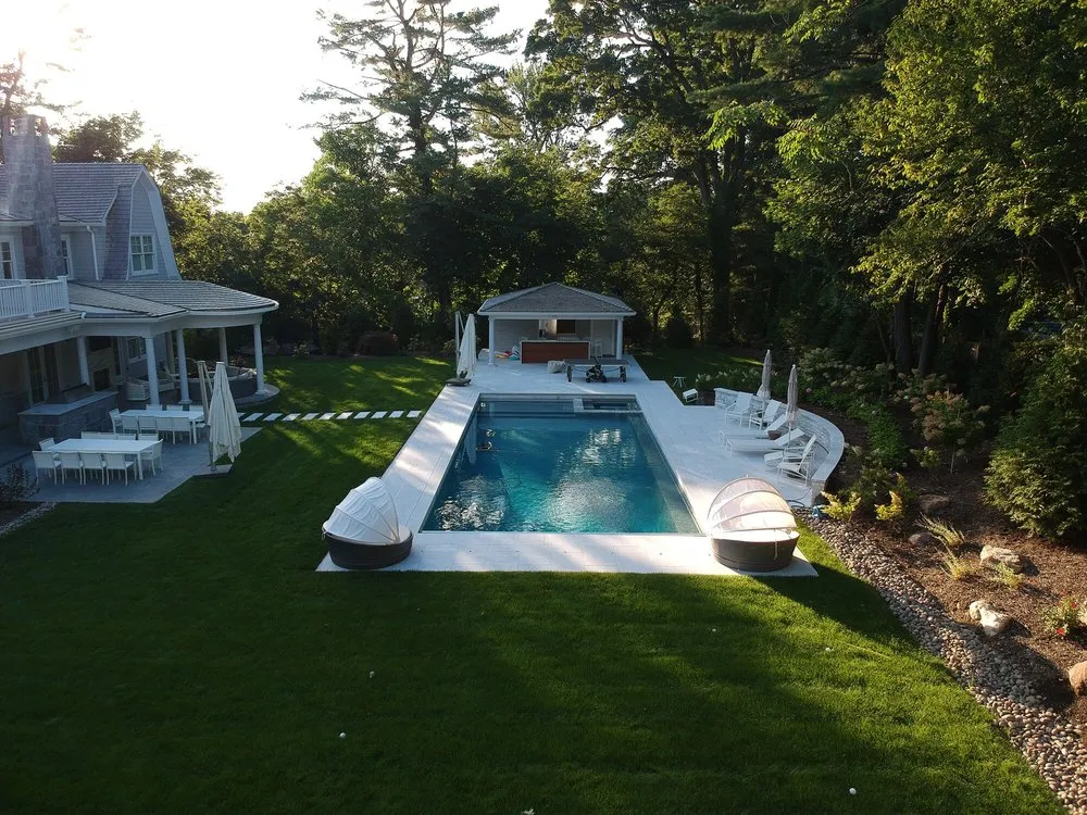 Expert yard maintenance in Orangeburg, NY - Edge Landscaping